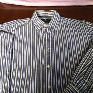 RALPH LAUREN Button Down Yarmouth 100% Cotton….super stylish